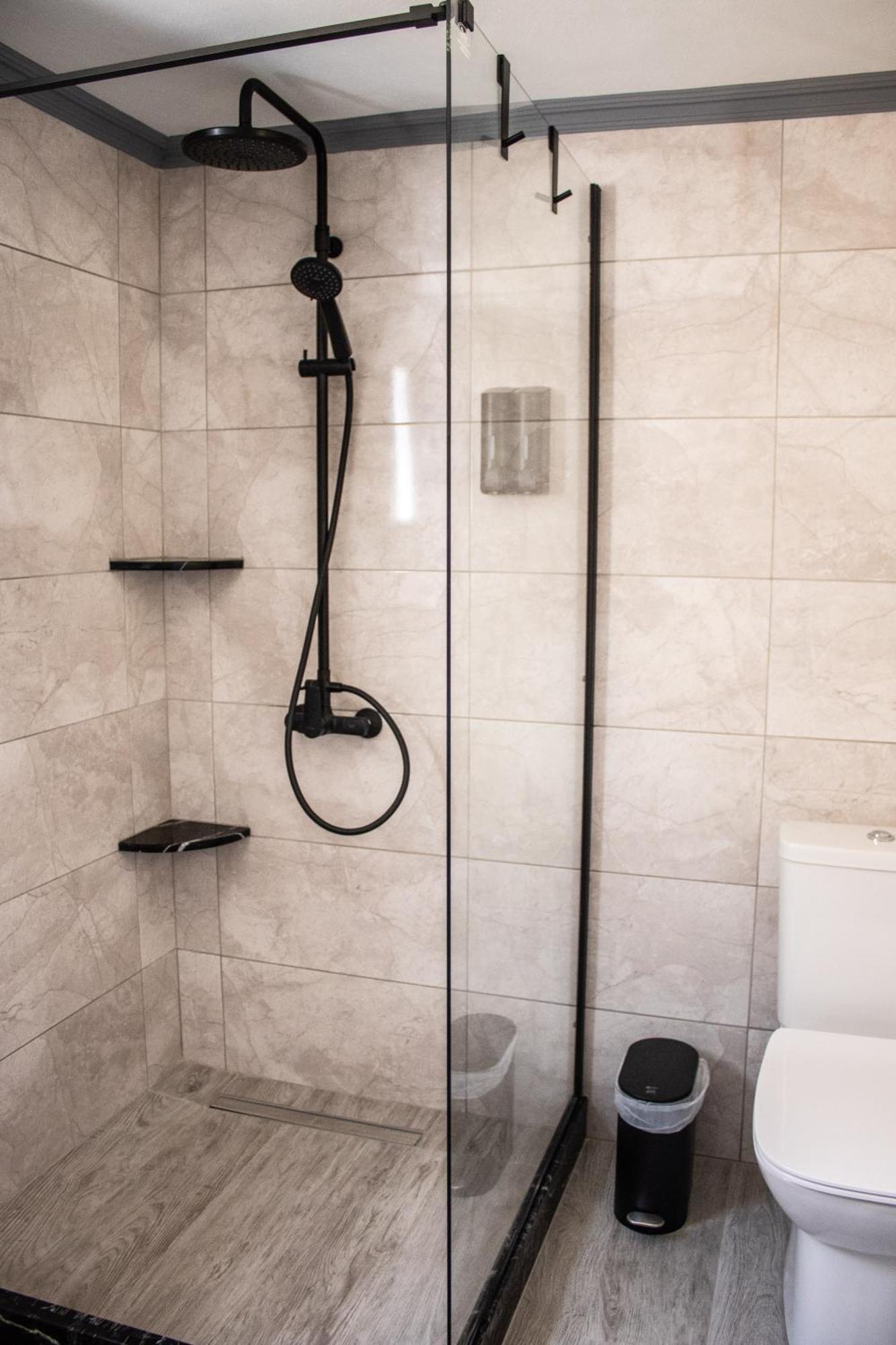 Duchess Harbour View Apartment Sými Luaran gambar